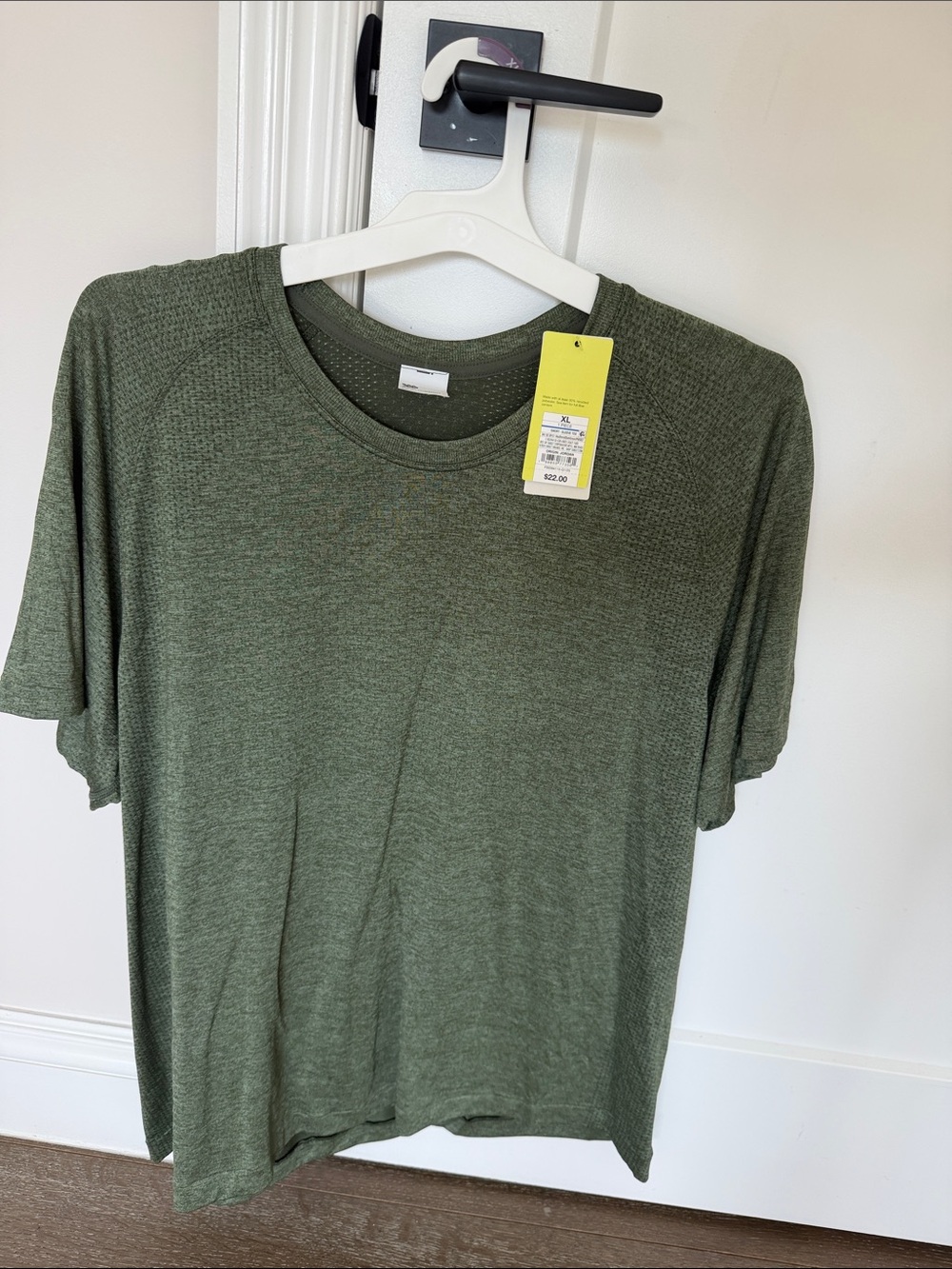 all in motion Olive Green Short Sleeve Crewneck Tee